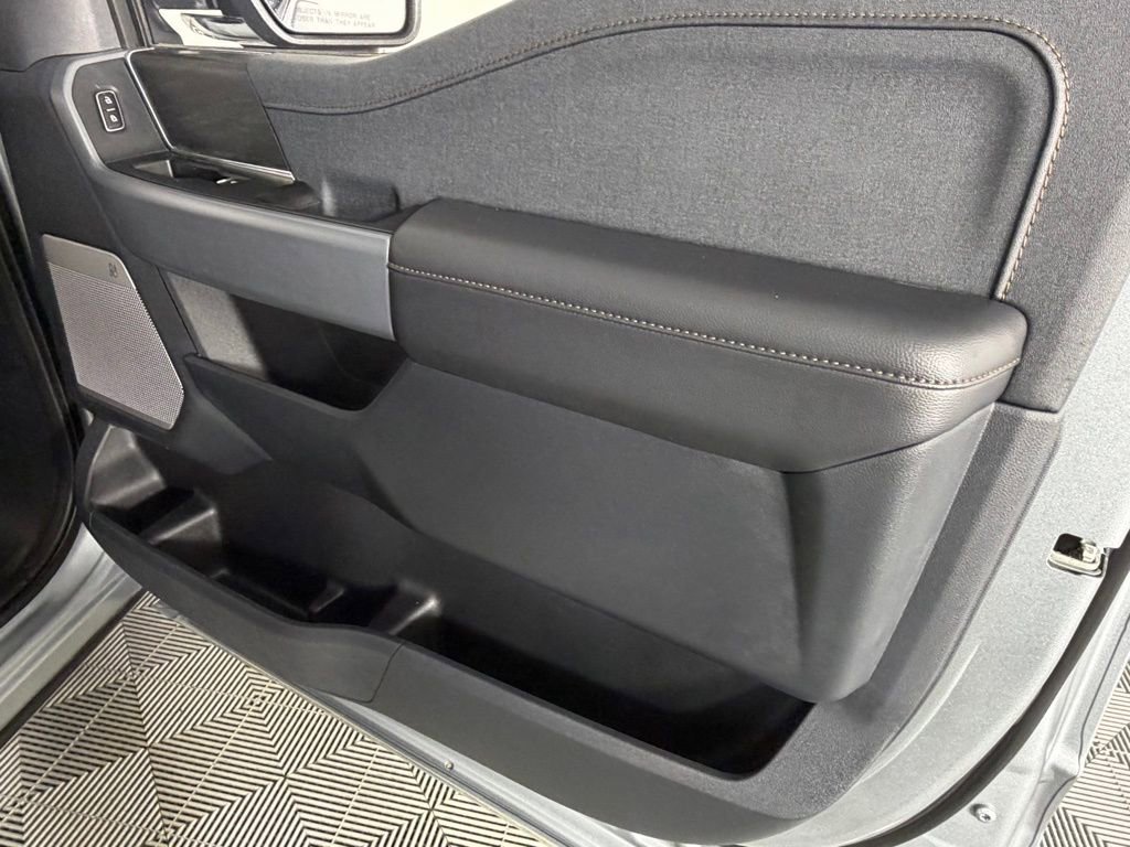 Used 2025 Ford F150 Lariat w/ FX4 Off-Road Package image 34