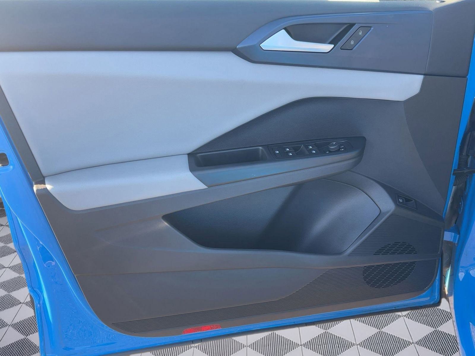 Used 2022 Volkswagen Taos SE image 19