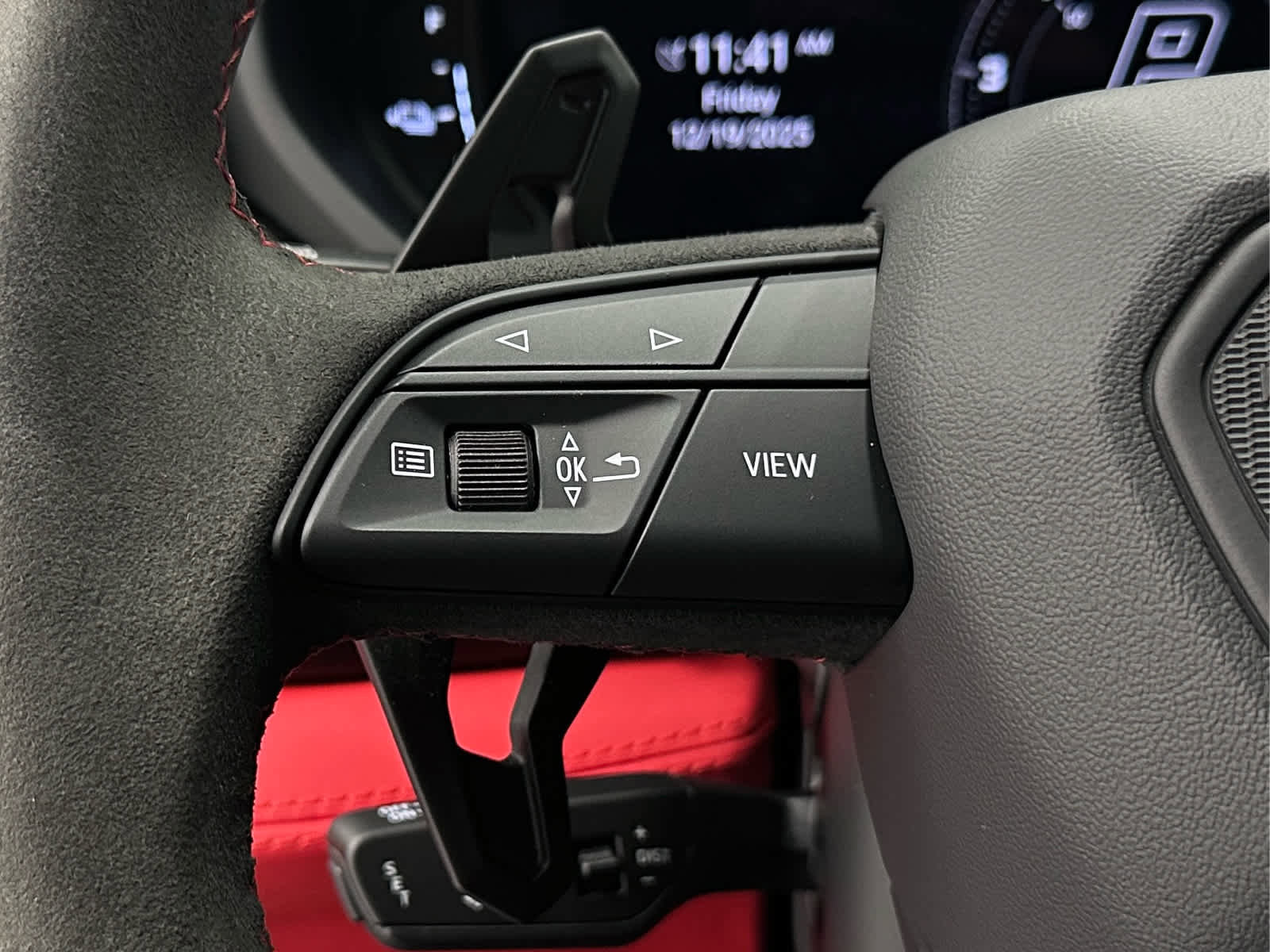 Used 2025 Lamborghini Urus SE image 25