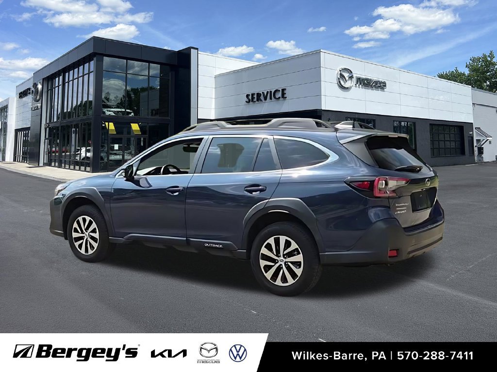 Used 2024 Subaru Outback Premium AWD/4WD image 8