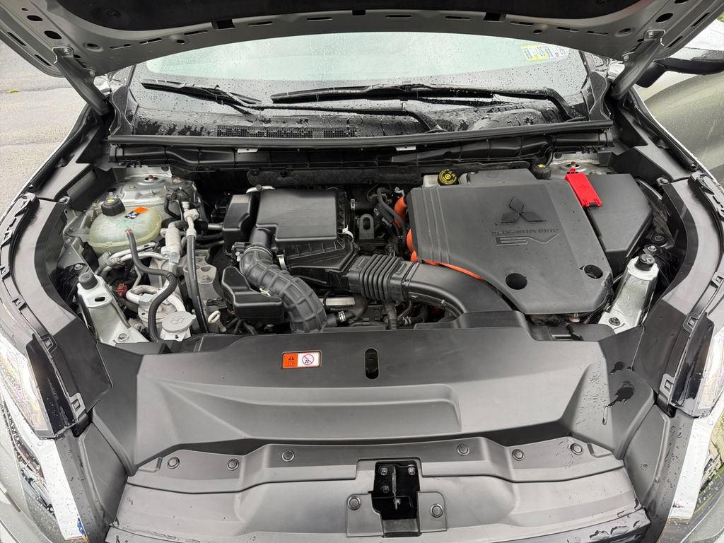 Used 2025 Mitsubishi Outlander ES AWD/4WD image 27