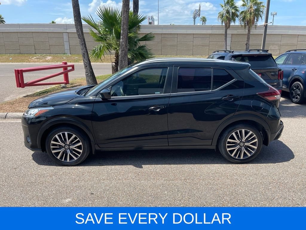Used 2021 Nissan Kicks SV FWD image 3