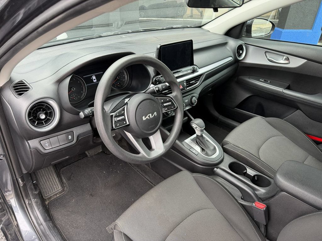 Used 2023 Kia Forte LXS FWD image 10