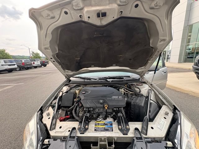 Used 2008 Chevrolet Impala LTZ FWD image 34