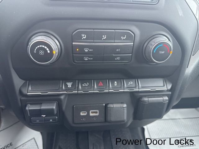 Used 2022 Chevrolet Silverado 2500 Custom w/ Custom Value Package image 23