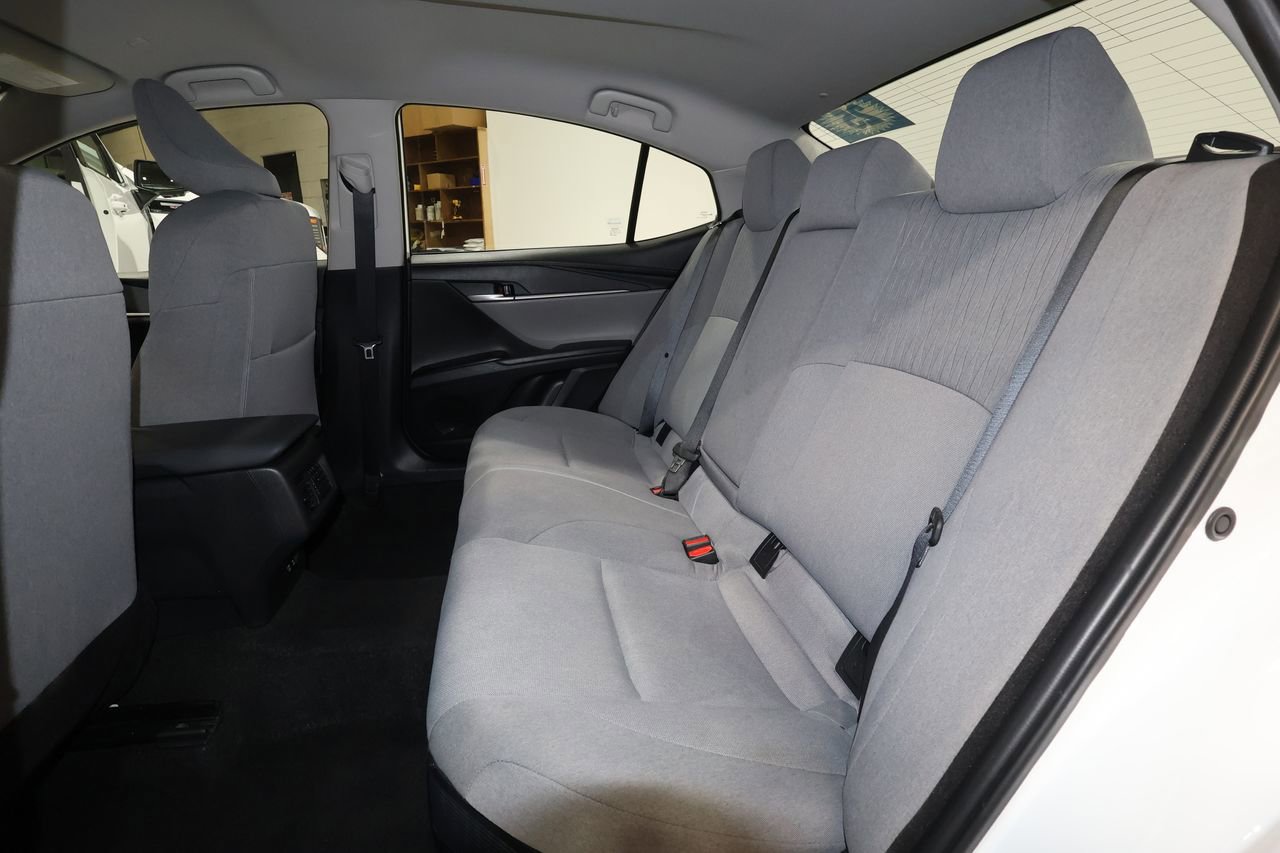 Used 2025 Toyota Camry LE image 23