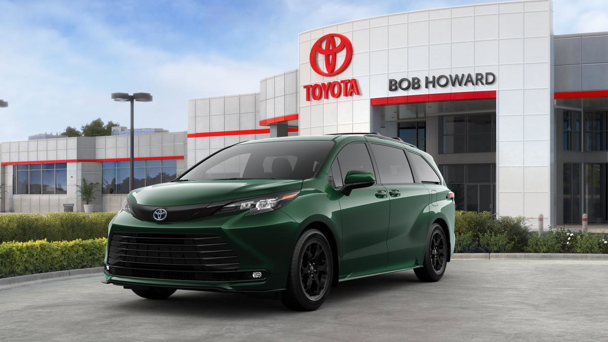 New 2025 Toyota Sienna XLE Woodland Edition