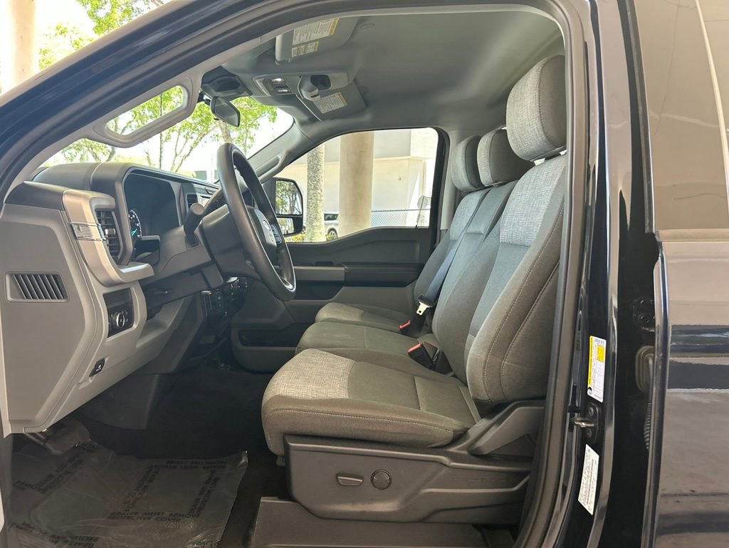 Used 2025 Ford F350 XLT AWD/4WD image 5