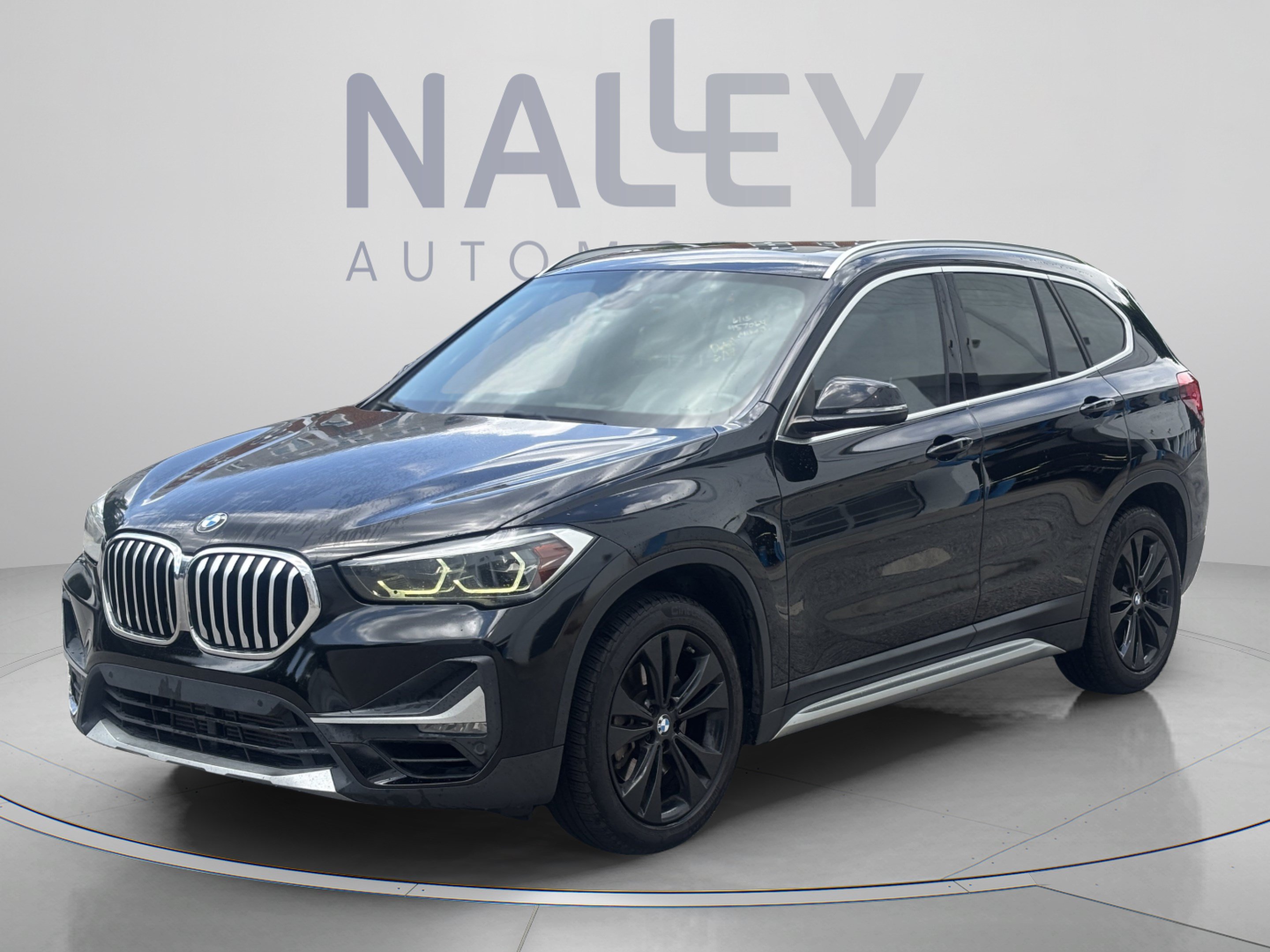 Used 2020 BMW X1 sDrive28i w/ Premium Package FWD image 1