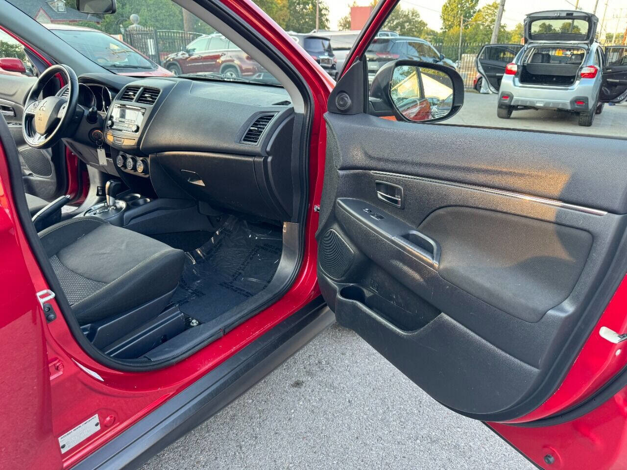 Used 2016 Mitsubishi Outlander Sport SE AWD/4WD image 17