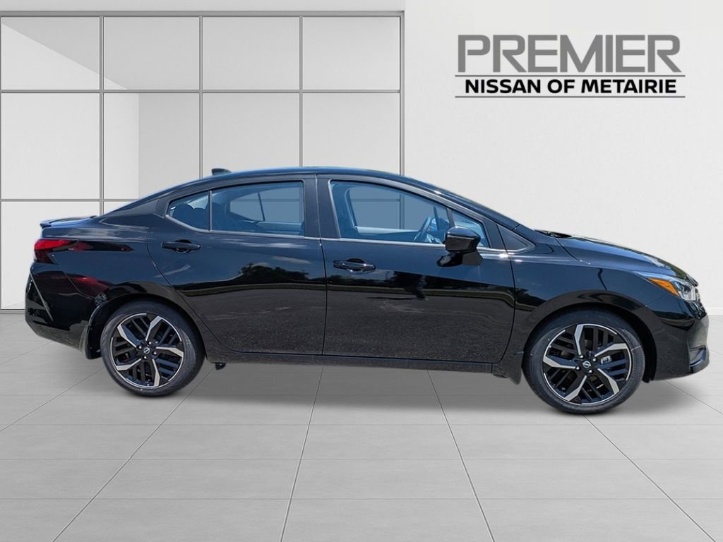 New 2025 Nissan Versa SR w/ Trunk Package image 6