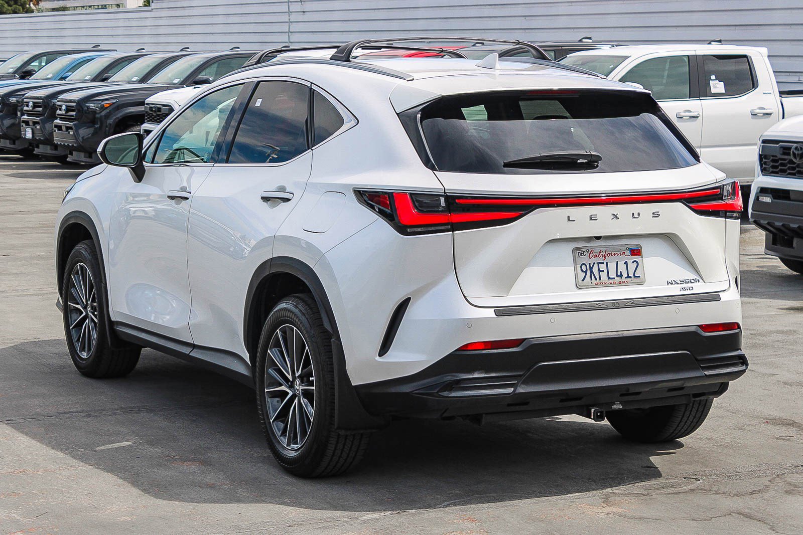 Used 2024 Lexus NX 350h AWD w/ Vision Package image 7