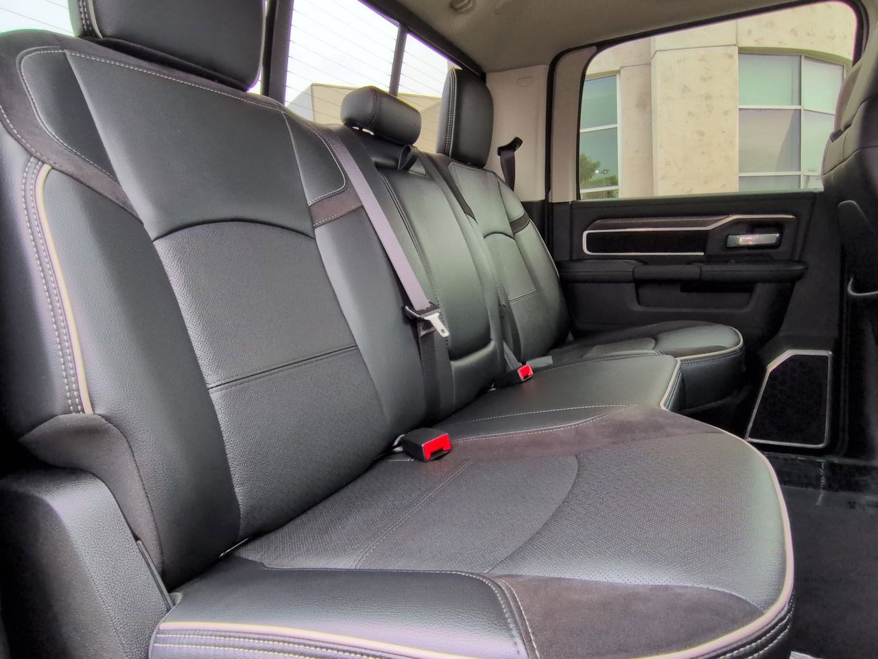 Used 2024 RAM 2500 Laramie AWD/4WD image 24