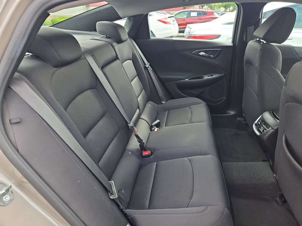 Used 2024 Chevrolet Malibu LT FWD image 27