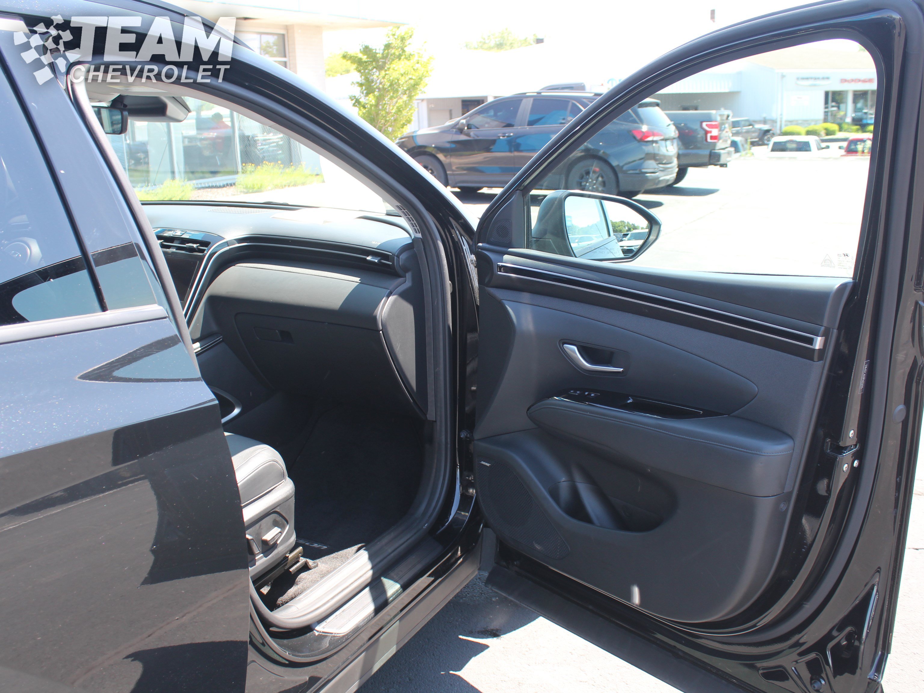 Used 2023 Hyundai Tucson Limited w/ Cargo Package AWD/4WD image 28