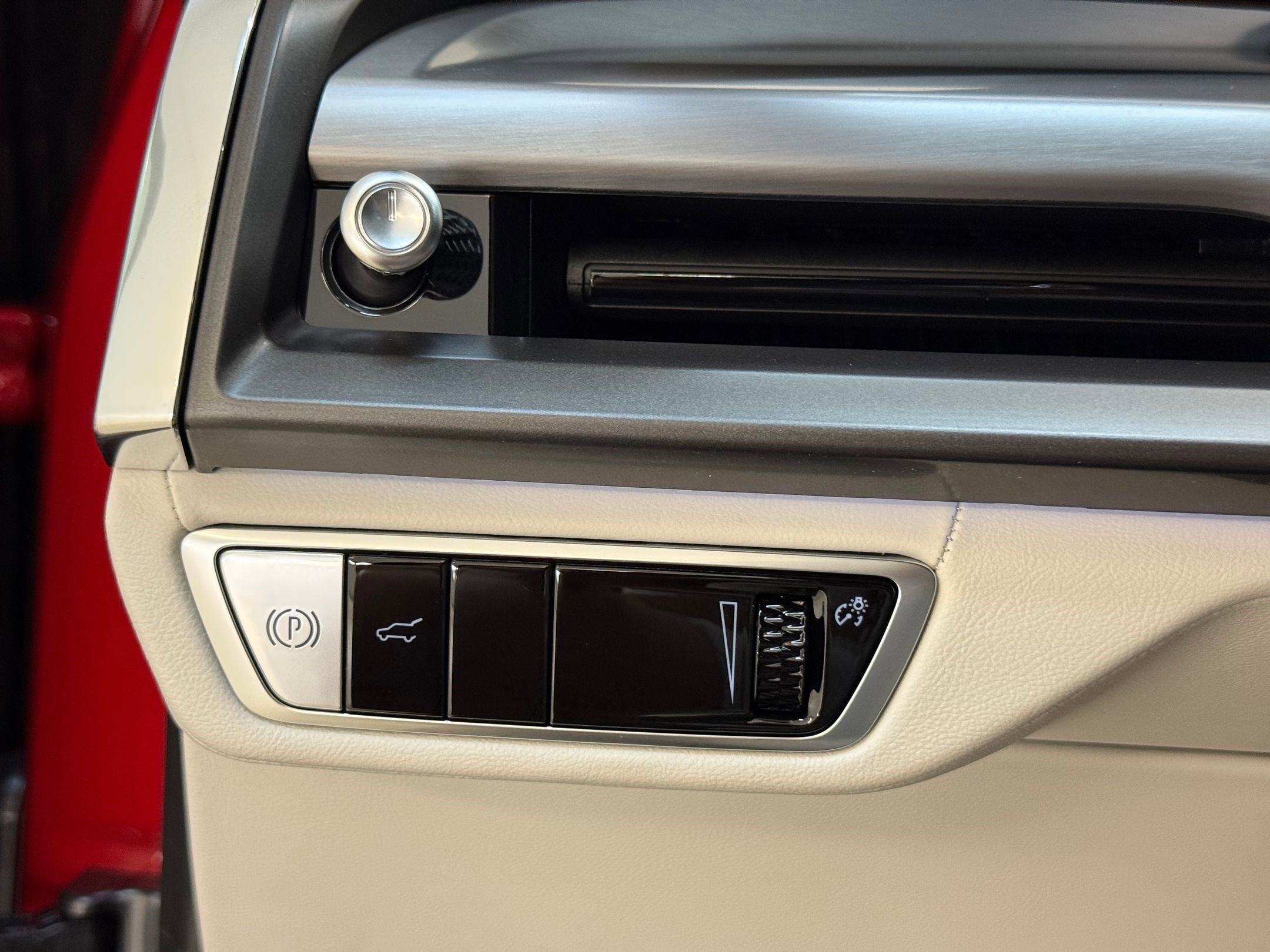 New 2026 Cadillac Vistiq Sport image 31