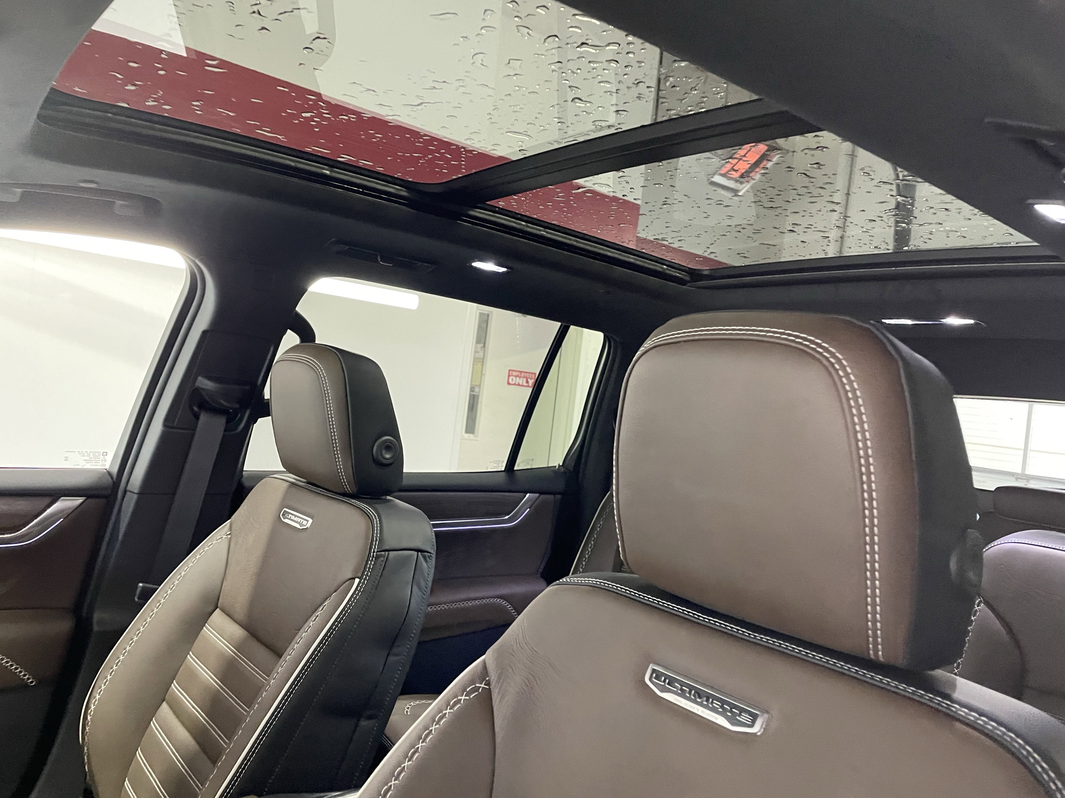 New 2026 GMC Acadia Denali Ultimate w/ LPO, Floor Liner Package image 17