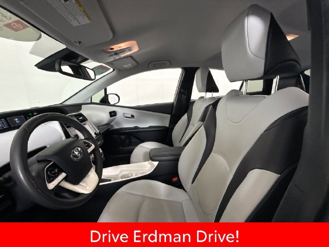 Certified 2016 Toyota Prius Four Touring FWD image 6