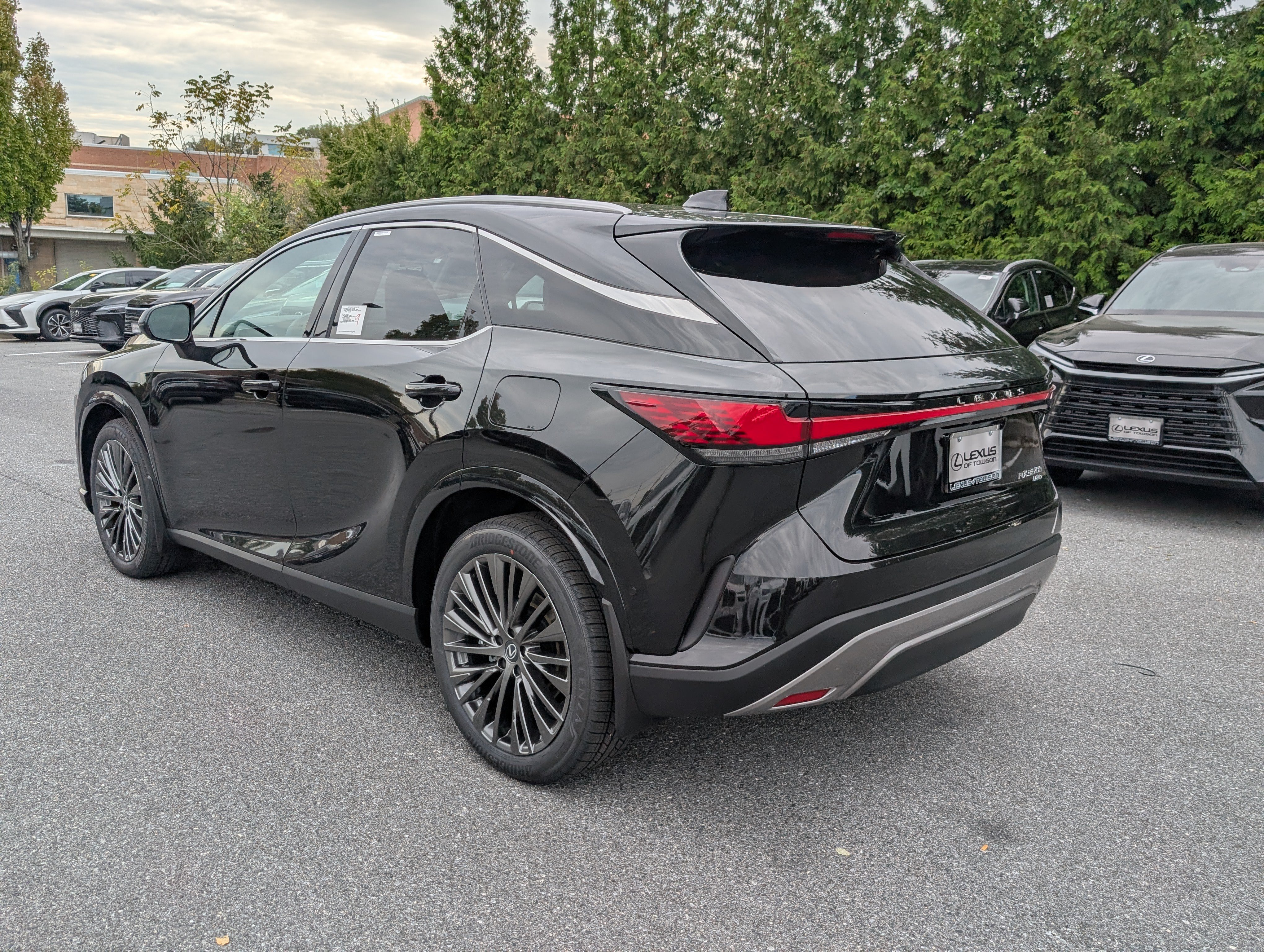 New 2026 Lexus RX 350 w/ Convenience Package AWD/4WD image 3