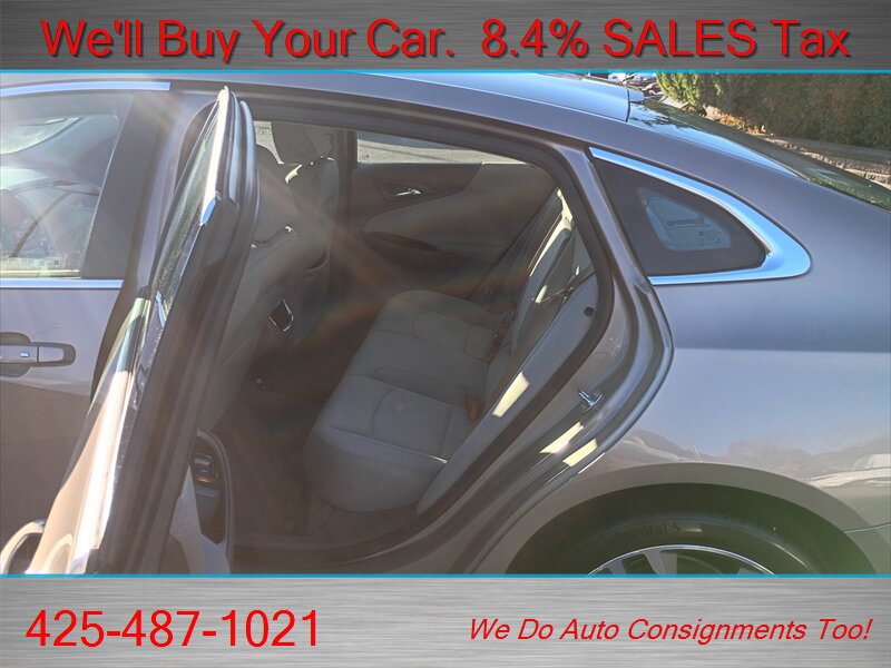 Used 2025 Chevrolet Malibu LT FWD image 17