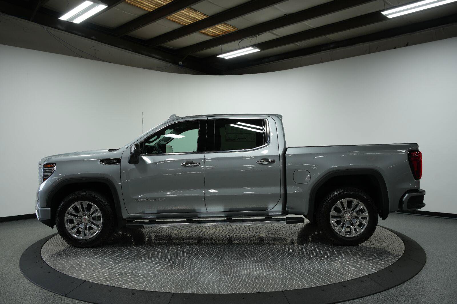 New 2026 GMC Sierra 1500 Denali AWD/4WD image 4