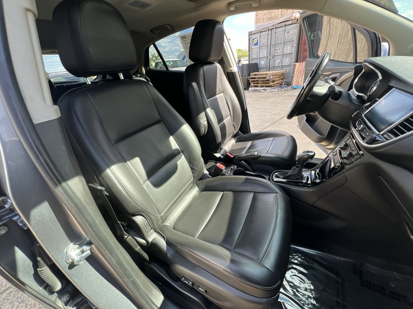 Used 2019 Buick Encore Essence w/ Experience Buick Package AWD/4WD image 34