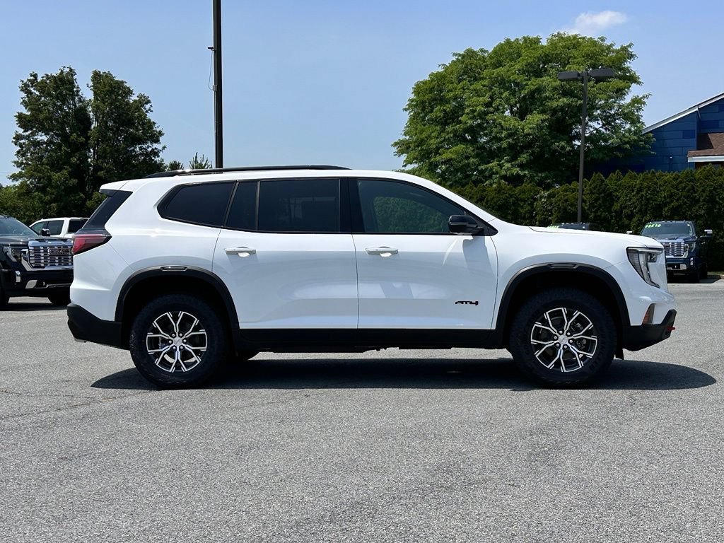 New 2026 GMC Acadia AT4 w/ Luxury Package AWD/4WD image 3