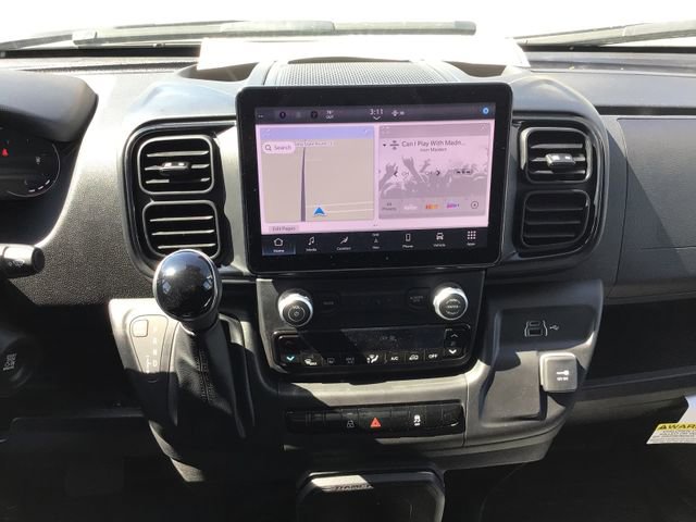 New 2024 FIAT 500 e (RED) image 19