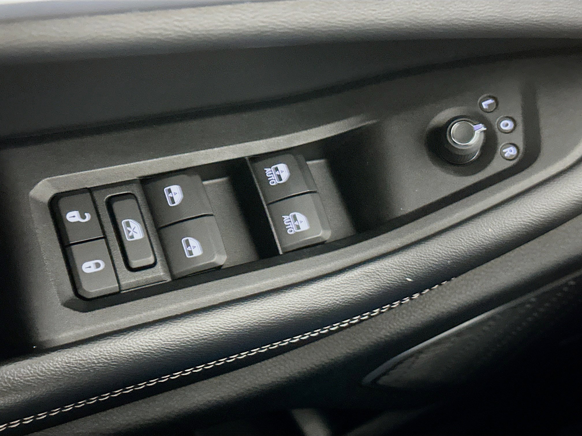 Used 2021 Jeep Grand Cherokee L Limited image 15