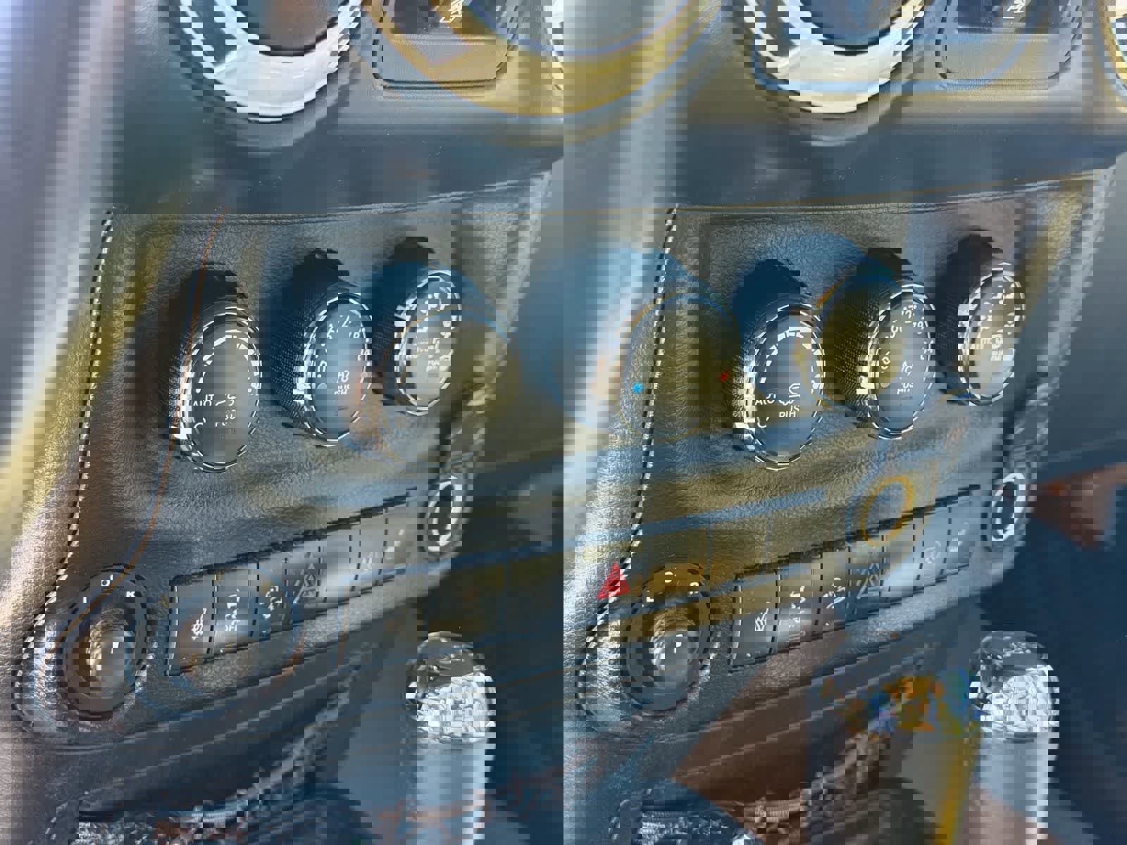 Used 2013 Jeep Wrangler Unlimited Sahara w/ Connectivity Group image 17