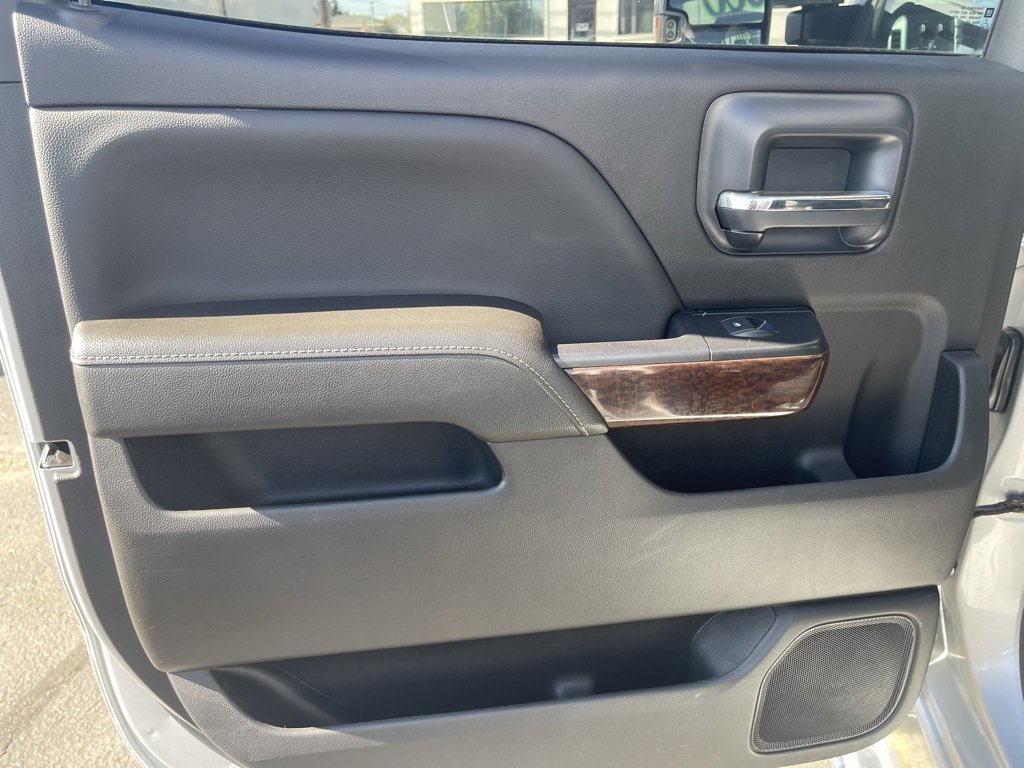 Used 2019 GMC Sierra 3500 SLT w/ Duramax Plus Package image 16