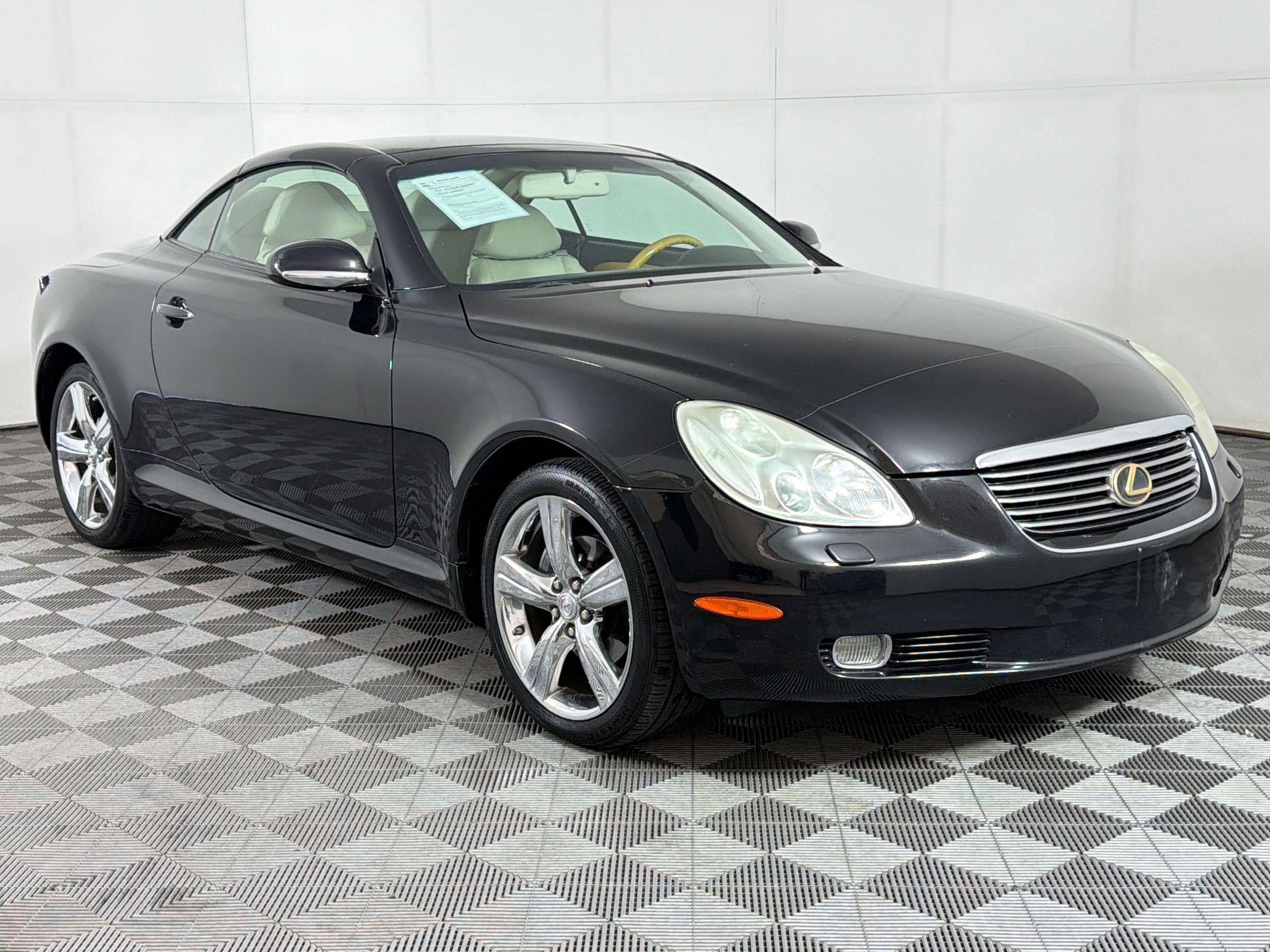 Used 2005 Lexus SC 430 Convertible RWD image 7