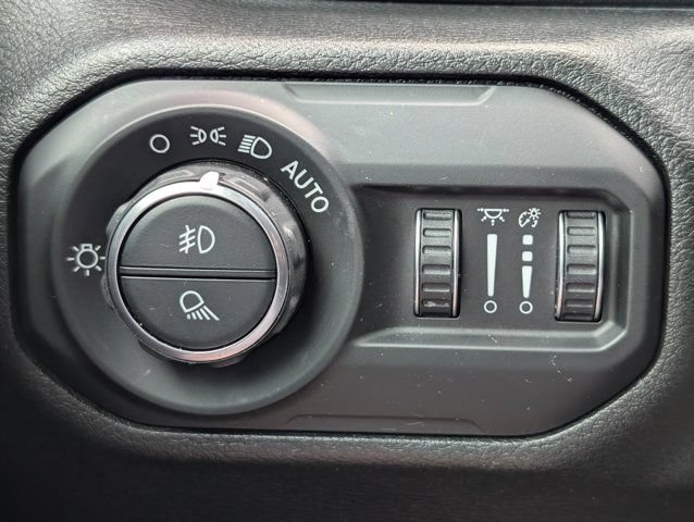 Used 2021 Jeep Gladiator Overland AWD/4WD image 20