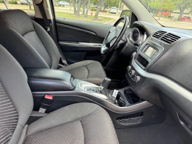 Used 2012 Dodge Journey SXT w/ Popular Equipment Group image 27
