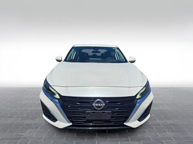 Used 2023 Nissan Altima 2.5 SL FWD image 2