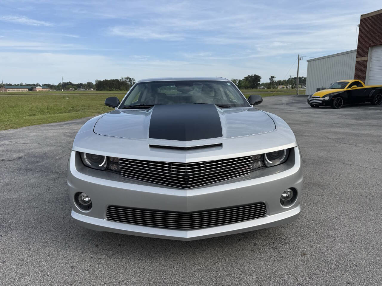 Used 2010 Chevrolet Camaro SS w/ RS Package RWD image 11