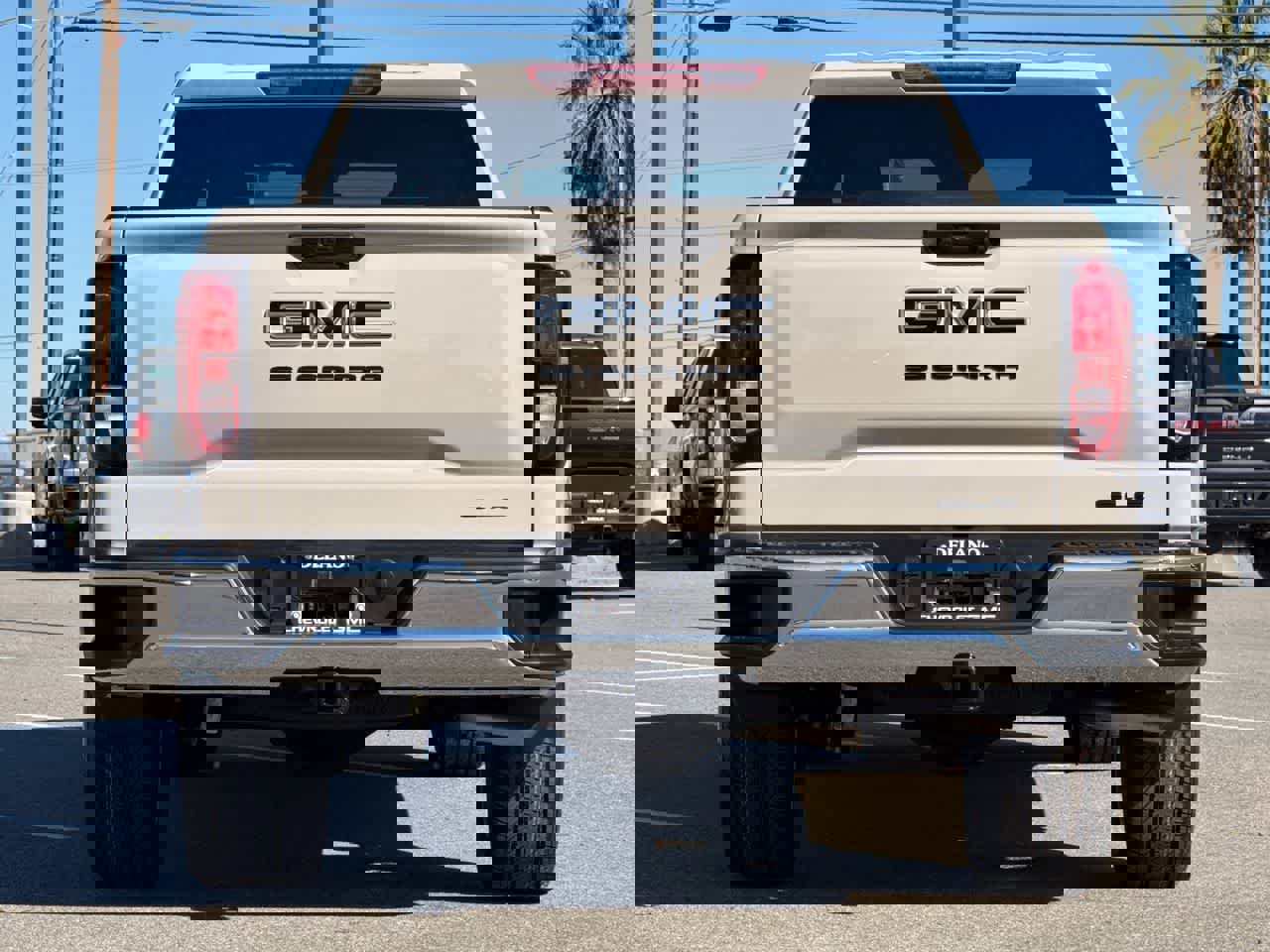 New 2026 GMC Sierra 1500 SLE w/ LPO, Black Badging Package image 12