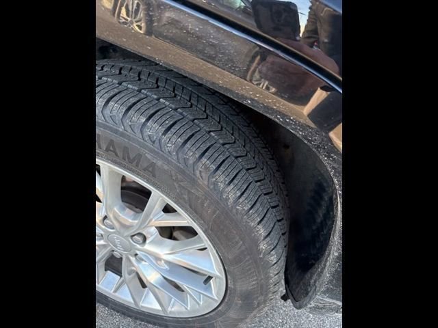 Used 2021 Jeep Grand Cherokee L Summit w/ Advanced Protech Group IV image 3
