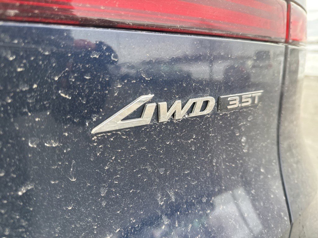 Used 2022 Genesis GV70 3.5T Sport w/ Sport Prestige Package image 4