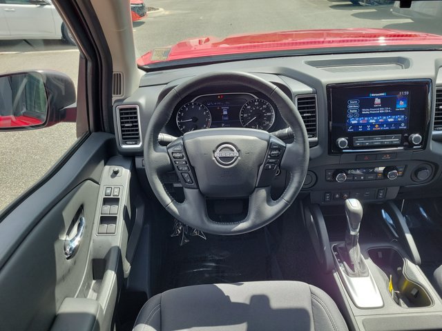 Used 2023 Nissan Frontier SV w/ SV Convenience Package RWD image 9