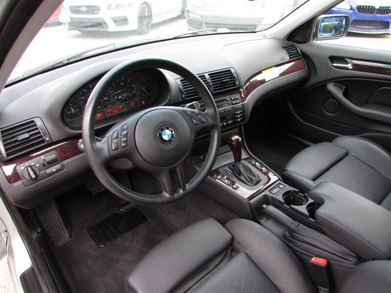 Used 2003 BMW 325i Sedan RWD image 11