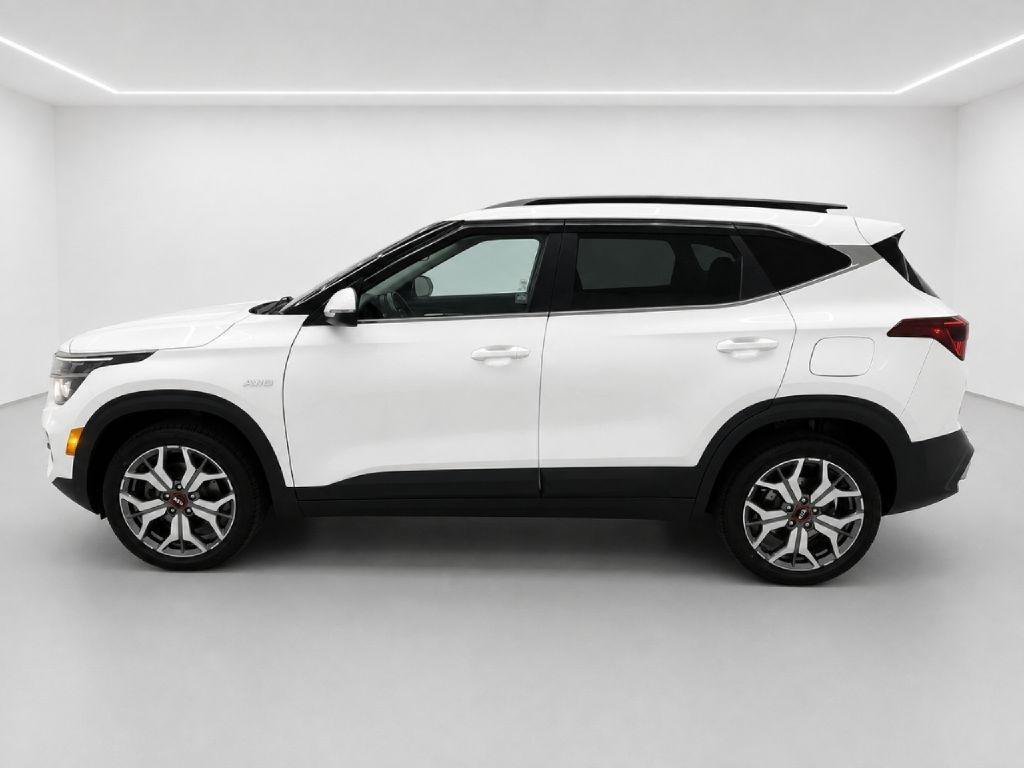 Used 2021 Kia Seltos S AWD/4WD image 6