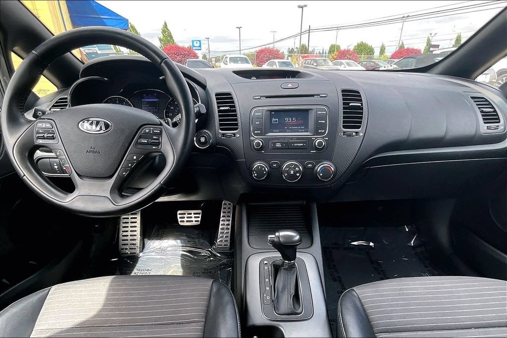 Used 2015 Kia Forte SX FWD image 16