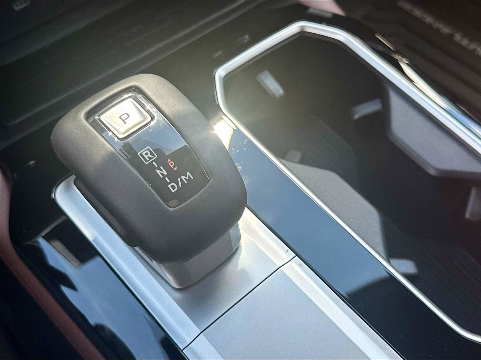 New 2025 Mitsubishi Outlander SEL image 17