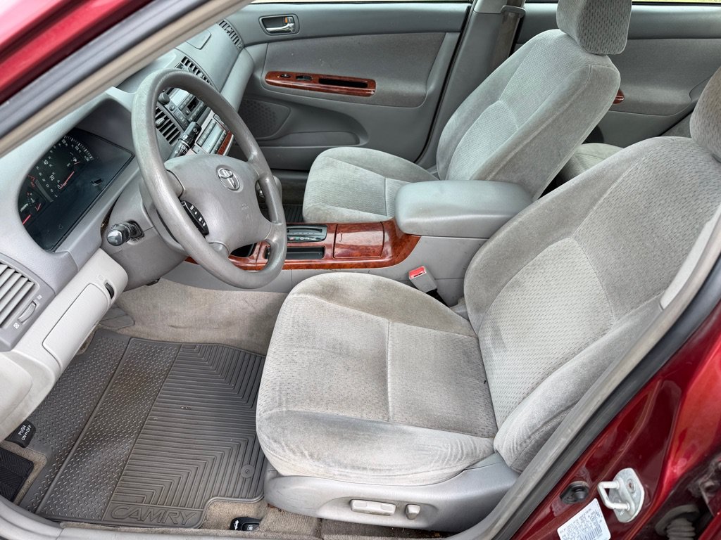 Used 2003 Toyota Camry XLE w/ Gold Pkg FWD image 10
