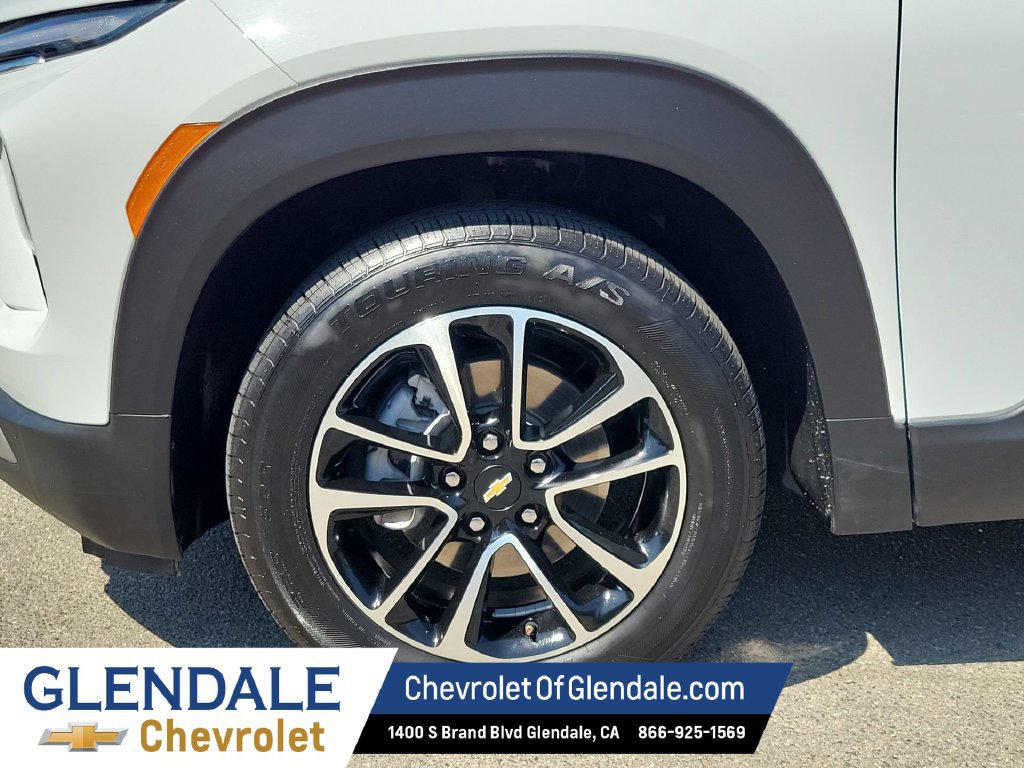 Used 2024 Chevrolet Trax RS w/ Driver Confidence Package FWD image 10