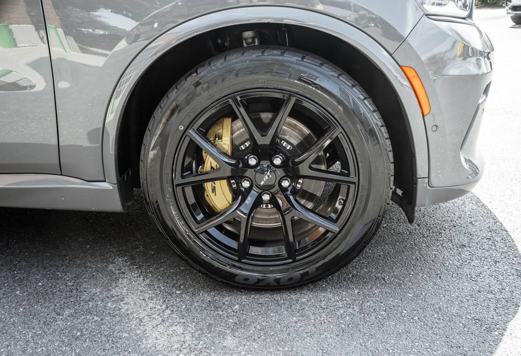 Used 2024 Dodge Durango SRT AWD/4WD image 5