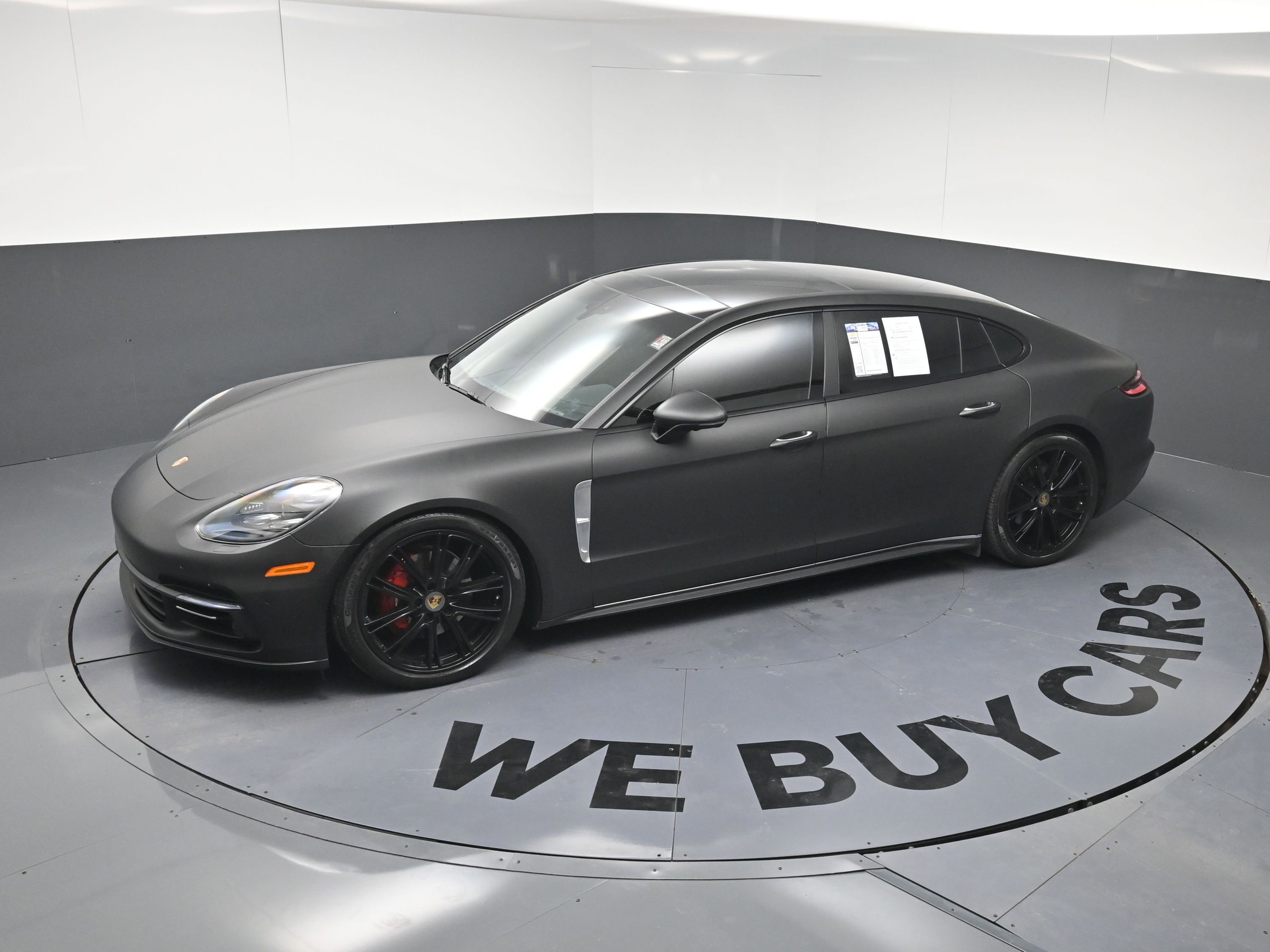 Used 2018 Porsche Panamera 4 Executive image 30