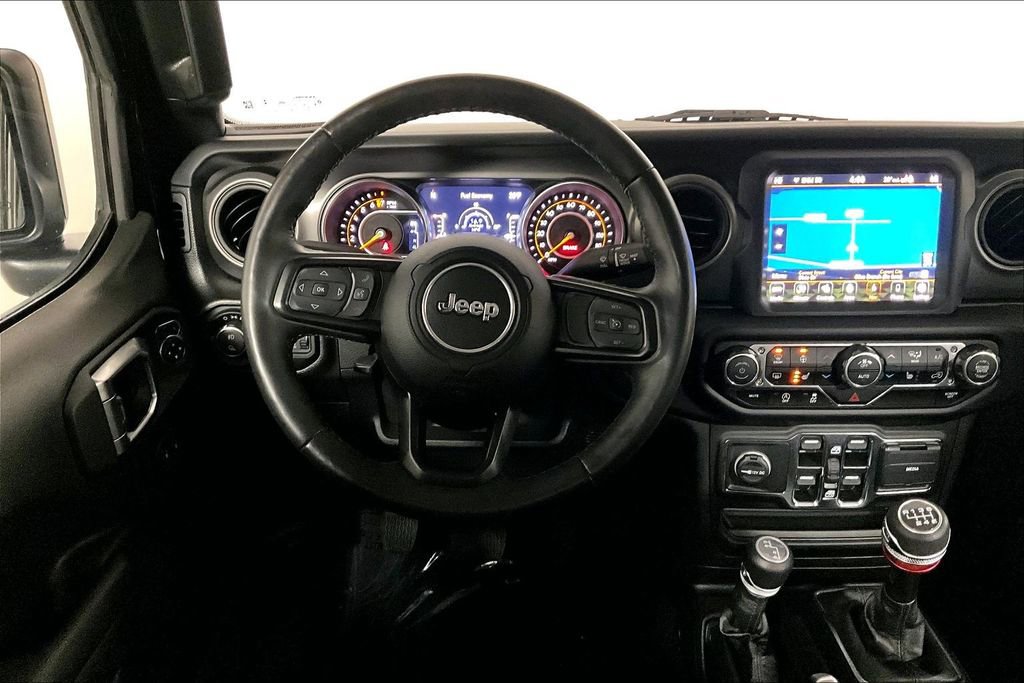 Used 2023 Jeep Gladiator Willys image 5