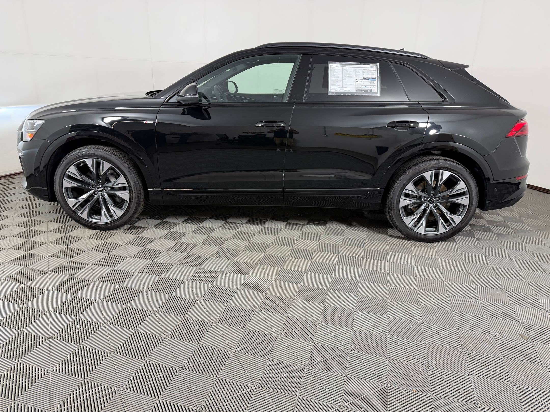 New 2026 Audi Q8 Premium Plus AWD/4WD image 2